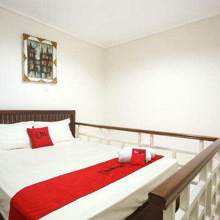 เรดดอร์ซ แอท เมย์เจน ซุงโกโน Hotel สุราบายา ภายนอก รูปภาพ