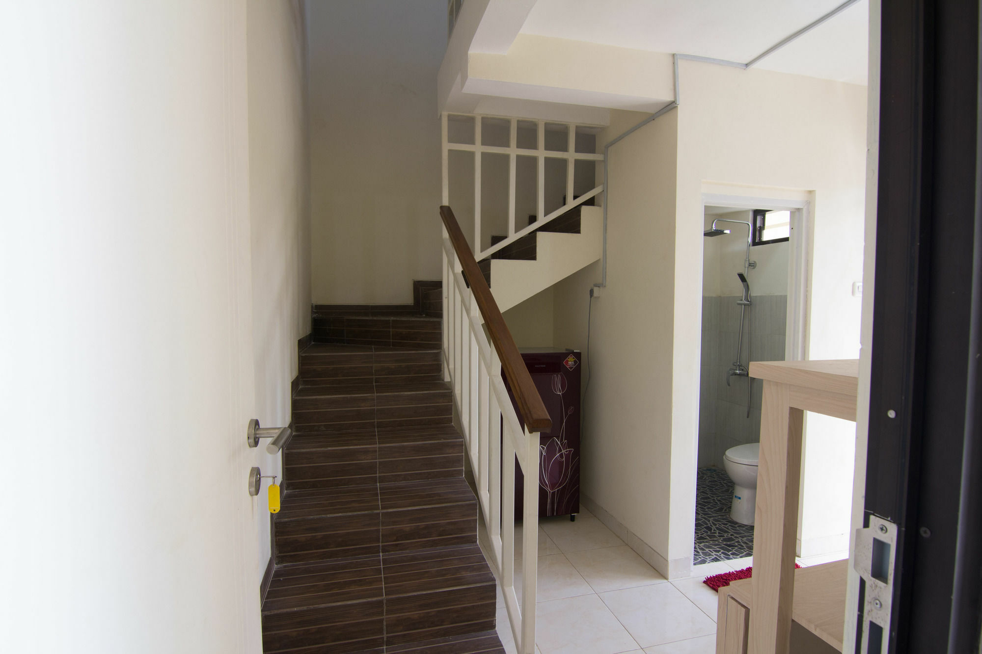 เรดดอร์ซ แอท เมย์เจน ซุงโกโน Hotel สุราบายา ภายนอก รูปภาพ
