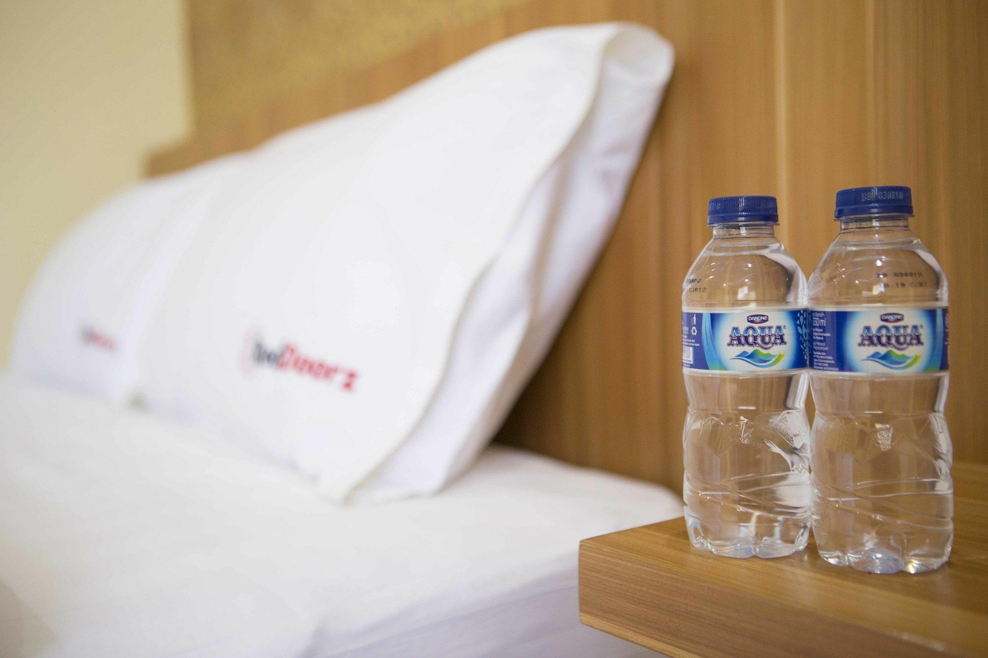 เรดดอร์ซ แอท เมย์เจน ซุงโกโน Hotel สุราบายา ภายนอก รูปภาพ